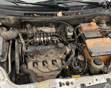 Серый Шевроле Авео, объемом двигателя 1.5 л и пробегом 220 тыс. км за 3000 $, фото 16 на Automoto.ua