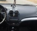 Серый Шевроле Авео, объемом двигателя 1.5 л и пробегом 296 тыс. км за 3499 $, фото 6 на Automoto.ua