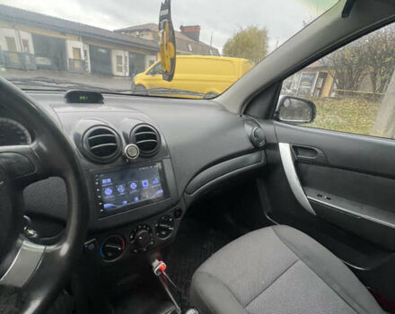 Сірий Шевроле Авео, об'ємом двигуна 1.5 л та пробігом 250 тис. км за 2999 $, фото 12 на Automoto.ua
