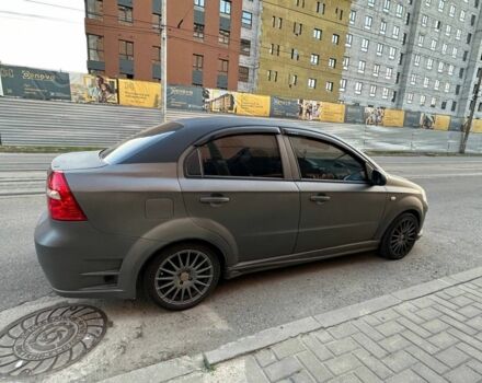 Серый Шевроле Авео, объемом двигателя 1.6 л и пробегом 185 тыс. км за 3800 $, фото 6 на Automoto.ua