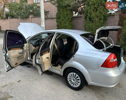 Сірий Шевроле Авео, об'ємом двигуна 1.6 л та пробігом 148 тис. км за 4550 $, фото 19 на Automoto.ua