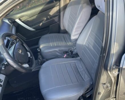 Серый Шевроле Авео, объемом двигателя 1.5 л и пробегом 300 тыс. км за 2350 $, фото 5 на Automoto.ua