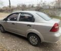 Серый Шевроле Авео, объемом двигателя 1.5 л и пробегом 184 тыс. км за 4200 $, фото 1 на Automoto.ua