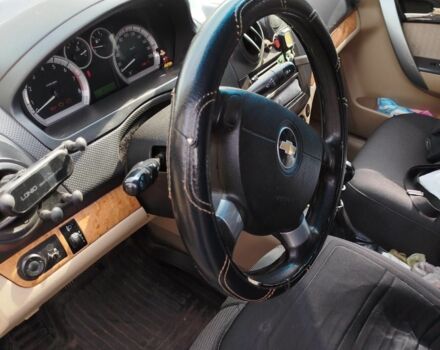 Серый Шевроле Авео, объемом двигателя 1.6 л и пробегом 188 тыс. км за 4500 $, фото 6 на Automoto.ua