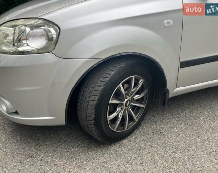 Сірий Шевроле Авео, об'ємом двигуна 1.6 л та пробігом 164 тис. км за 3800 $, фото 49 на Automoto.ua