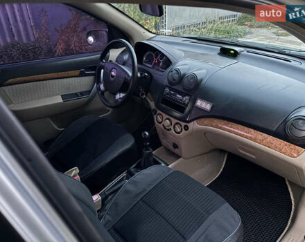 Сірий Шевроле Авео, об'ємом двигуна 1.6 л та пробігом 148 тис. км за 4550 $, фото 41 на Automoto.ua