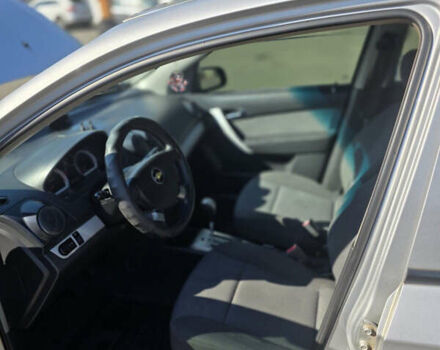 Серый Шевроле Авео, объемом двигателя 1.5 л и пробегом 140 тыс. км за 4100 $, фото 4 на Automoto.ua