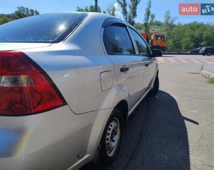 Серый Шевроле Авео, объемом двигателя 1.5 л и пробегом 543 тыс. км за 2681 $, фото 4 на Automoto.ua