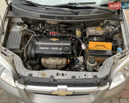 Серый Шевроле Авео, объемом двигателя 1.6 л и пробегом 194 тыс. км за 2299 $, фото 53 на Automoto.ua