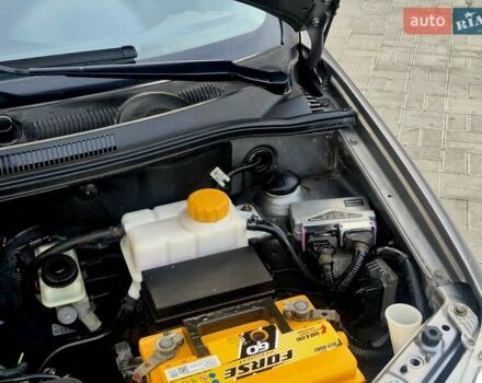 Сірий Шевроле Авео, об'ємом двигуна 1.5 л та пробігом 236 тис. км за 3750 $, фото 14 на Automoto.ua