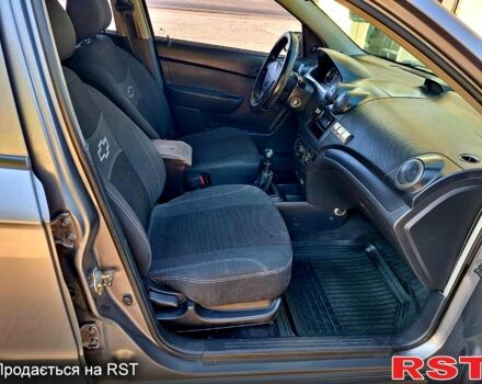 Серый Шевроле Авео, объемом двигателя 1.5 л и пробегом 192 тыс. км за 3350 $, фото 4 на Automoto.ua