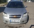 Сірий Шевроле Авео, об'ємом двигуна 1.5 л та пробігом 221 тис. км за 3200 $, фото 1 на Automoto.ua
