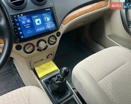 Сірий Шевроле Авео, об'ємом двигуна 1.6 л та пробігом 164 тис. км за 3800 $, фото 24 на Automoto.ua