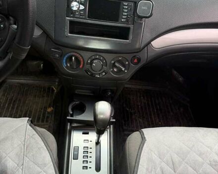 Серый Шевроле Авео, объемом двигателя 1.5 л и пробегом 184 тыс. км за 4200 $, фото 5 на Automoto.ua