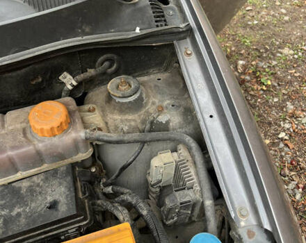 Сірий Шевроле Авео, об'ємом двигуна 1.5 л та пробігом 225 тис. км за 2600 $, фото 15 на Automoto.ua