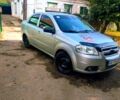 Серый Шевроле Авео, объемом двигателя 1.6 л и пробегом 220 тыс. км за 3800 $, фото 6 на Automoto.ua
