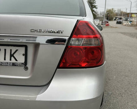 Сірий Шевроле Авео, об'ємом двигуна 1.6 л та пробігом 274 тис. км за 4299 $, фото 9 на Automoto.ua