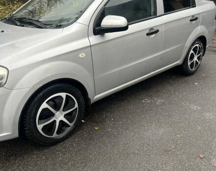 Сірий Шевроле Авео, об'ємом двигуна 1.5 л та пробігом 250 тис. км за 2999 $, фото 2 на Automoto.ua