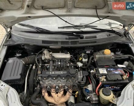 Серый Шевроле Авео, объемом двигателя 1.5 л и пробегом 393 тыс. км за 2850 $, фото 11 на Automoto.ua