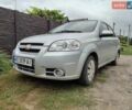 Серый Шевроле Авео, объемом двигателя 1.6 л и пробегом 253 тыс. км за 4000 $, фото 3 на Automoto.ua