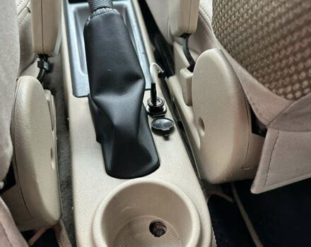 Сірий Шевроле Авео, об'ємом двигуна 1.6 л та пробігом 274 тис. км за 4299 $, фото 23 на Automoto.ua