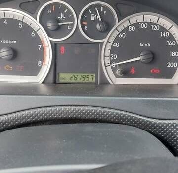 Серый Шевроле Авео, объемом двигателя 1.6 л и пробегом 282 тыс. км за 3500 $, фото 1 на Automoto.ua