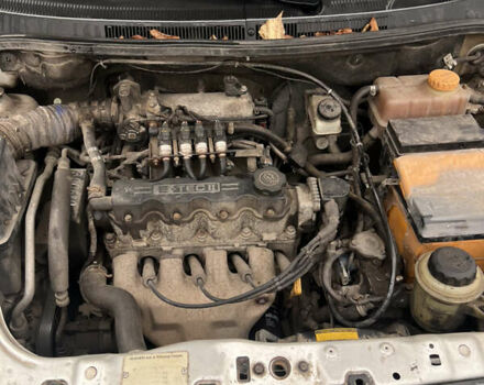 Сірий Шевроле Авео, об'ємом двигуна 1.5 л та пробігом 250 тис. км за 2999 $, фото 13 на Automoto.ua