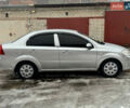 Сірий Шевроле Авео, об'ємом двигуна 1.6 л та пробігом 185 тис. км за 3900 $, фото 4 на Automoto.ua