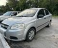 Серый Шевроле Авео, объемом двигателя 1.5 л и пробегом 250 тыс. км за 2999 $, фото 1 на Automoto.ua
