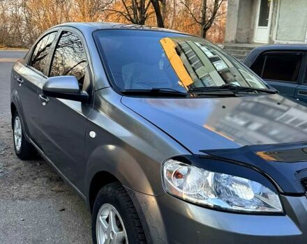 Серый Шевроле Авео, объемом двигателя 1.5 л и пробегом 238 тыс. км за 3100 $, фото 1 на Automoto.ua