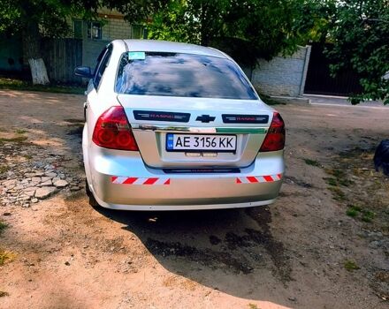 Серый Шевроле Авео, объемом двигателя 1.6 л и пробегом 220 тыс. км за 3800 $, фото 3 на Automoto.ua