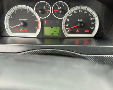 Сірий Шевроле Авео, об'ємом двигуна 1.5 л та пробігом 245 тис. км за 3500 $, фото 24 на Automoto.ua