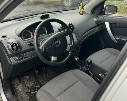 Серый Шевроле Авео, объемом двигателя 1.5 л и пробегом 220 тыс. км за 3000 $, фото 18 на Automoto.ua