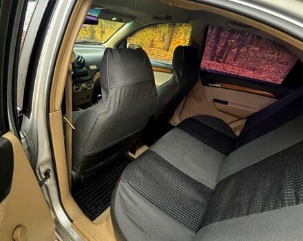 Серый Шевроле Авео, объемом двигателя 1.6 л и пробегом 198 тыс. км за 3700 $, фото 6 на Automoto.ua