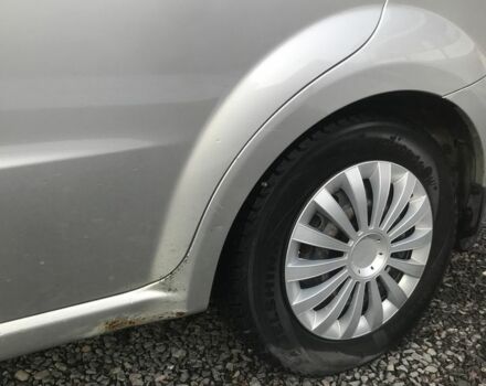 Серый Шевроле Авео, объемом двигателя 1.6 л и пробегом 275 тыс. км за 2300 $, фото 3 на Automoto.ua