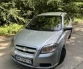 Серый Шевроле Авео, объемом двигателя 1.6 л и пробегом 200 тыс. км за 2200 $, фото 1 на Automoto.ua