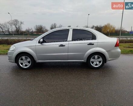 Серый Шевроле Авео, объемом двигателя 1.5 л и пробегом 183 тыс. км за 4200 $, фото 2 на Automoto.ua