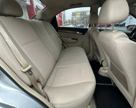 Сірий Шевроле Авео, об'ємом двигуна 1.6 л та пробігом 274 тис. км за 4299 $, фото 25 на Automoto.ua