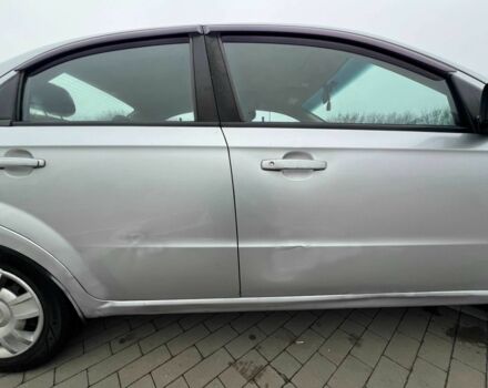 Сірий Шевроле Авео, об'ємом двигуна 1.6 л та пробігом 353 тис. км за 4000 $, фото 5 на Automoto.ua