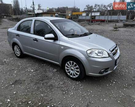 Серый Шевроле Авео, объемом двигателя 1.5 л и пробегом 257 тыс. км за 3500 $, фото 2 на Automoto.ua