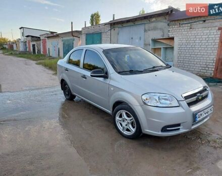 Серый Шевроле Авео, объемом двигателя 1.5 л и пробегом 204 тыс. км за 3200 $, фото 1 на Automoto.ua