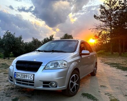 Сірий Шевроле Авео, об'ємом двигуна 1.5 л та пробігом 199 тис. км за 3200 $, фото 1 на Automoto.ua