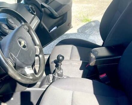 Серый Шевроле Авео, объемом двигателя 1.5 л и пробегом 247 тыс. км за 3800 $, фото 9 на Automoto.ua