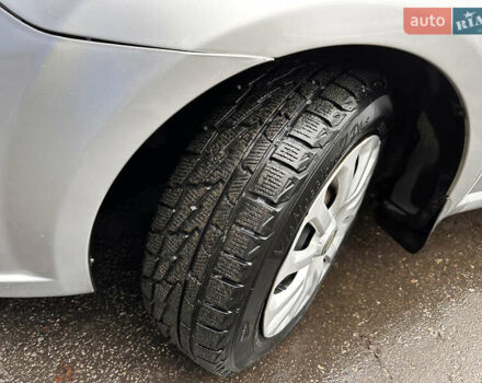 Серый Шевроле Авео, объемом двигателя 1.5 л и пробегом 257 тыс. км за 3500 $, фото 13 на Automoto.ua