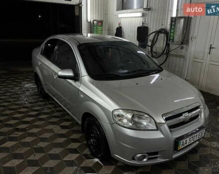 Серый Шевроле Авео, объемом двигателя 1.6 л и пробегом 240 тыс. км за 3100 $, фото 1 на Automoto.ua