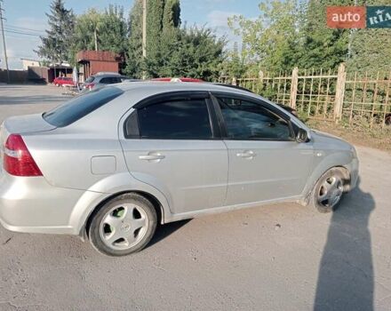 Сірий Шевроле Авео, об'ємом двигуна 1.6 л та пробігом 250 тис. км за 4000 $, фото 2 на Automoto.ua
