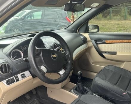 Сірий Шевроле Авео, об'ємом двигуна 1.6 л та пробігом 200 тис. км за 3700 $, фото 3 на Automoto.ua