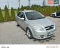 Серый Шевроле Авео, объемом двигателя 1.6 л и пробегом 220 тыс. км за 3300 $, фото 1 на Automoto.ua