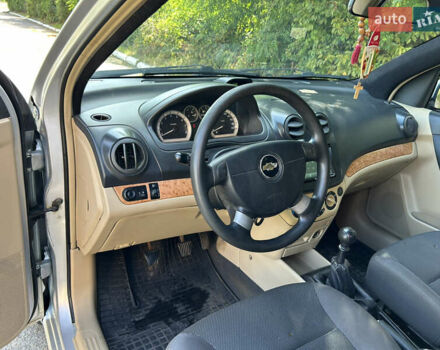 Серый Шевроле Авео, объемом двигателя 1.6 л и пробегом 260 тыс. км за 2499 $, фото 22 на Automoto.ua