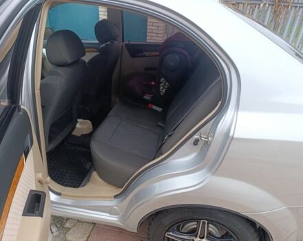 Серый Шевроле Авео, объемом двигателя 1.6 л и пробегом 167 тыс. км за 4300 $, фото 9 на Automoto.ua